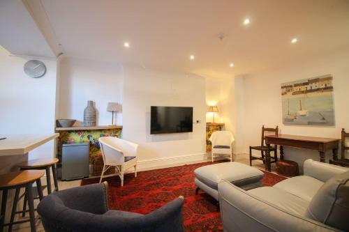 Lower Deck At Melvill House