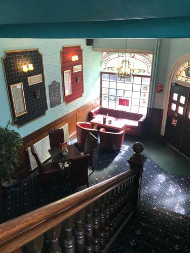 Carlton Hotel