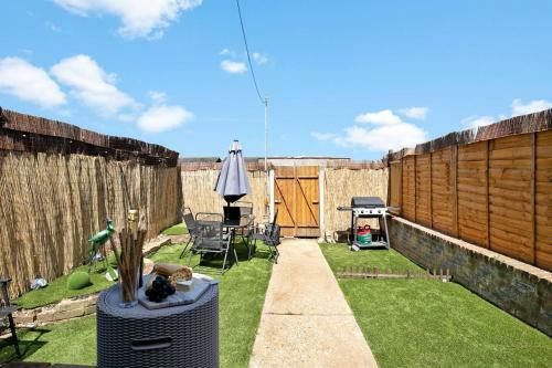No1. The Gem House - Hot Tub