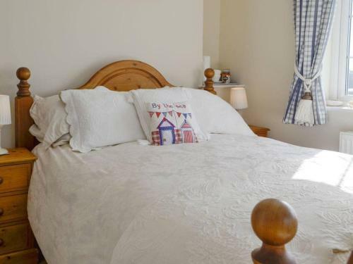 1-bed Cottage On Coastal Pathway In South Wales