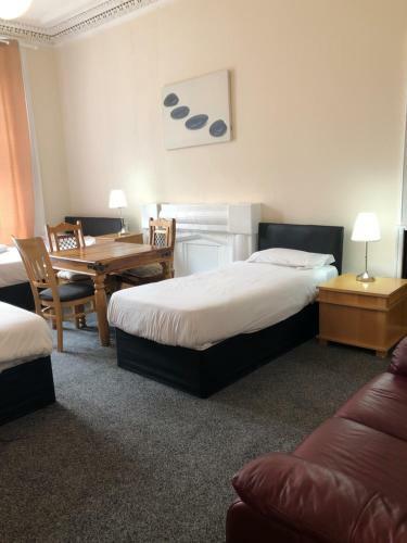 Bed & Breakfast Renfrew Rooms At City Centre