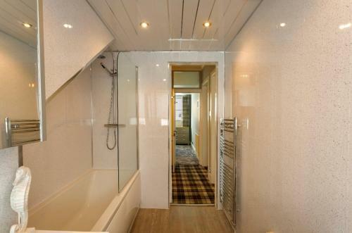 Warm And Welcoming Villa Perfect Home From Home
