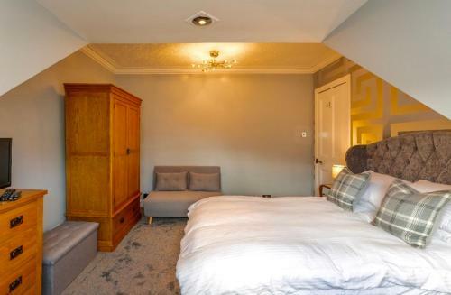 Warm And Welcoming Villa Perfect Home From Home