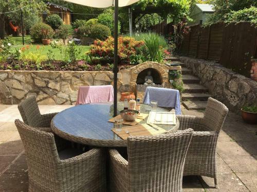Beautiful 3-bed House In Glastonbury- Sleeps 10
