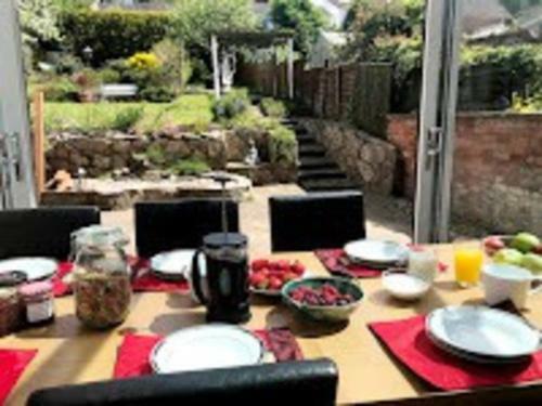 Beautiful 3-bed House In Glastonbury- Sleeps 10
