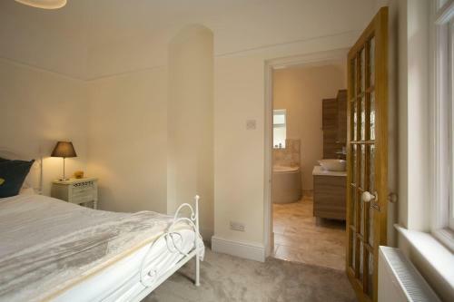 Beautiful 3-bed House In Glastonbury- Sleeps 10