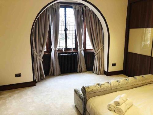 Beautiful 4-bed Villa In Glasgow