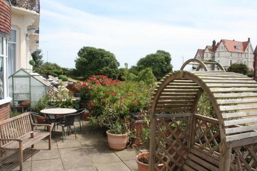 Hostal Barons Court