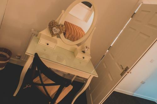Discovery Suite ? Simple2let Serviced Apartments
