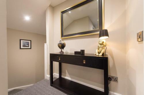 Cheltenham By Harrogate Serviced Apartments