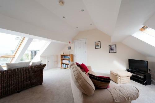 Lighthouse View 2 Bed Duplex Penthouse Apartment
