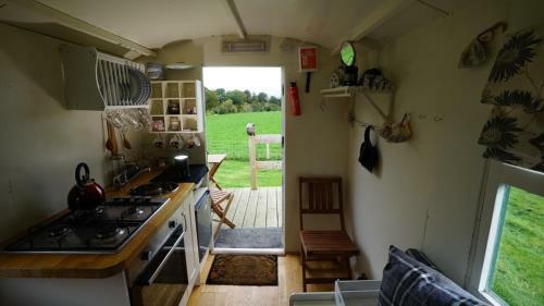 Shepherd's Hut Westcote