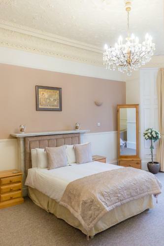 Elm House Hotel