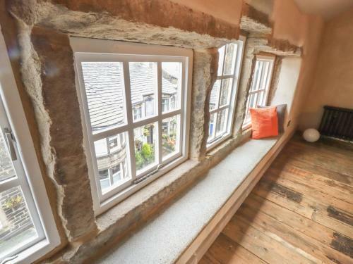 41 Towngate