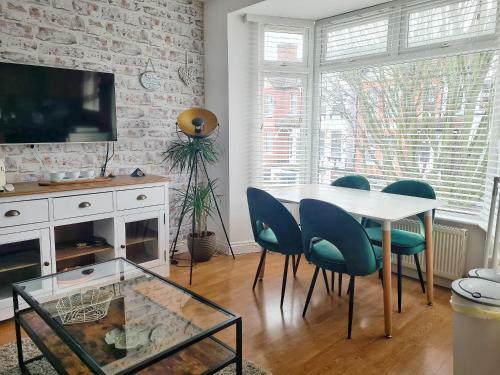Aparthotel 2-3 Bed Duplex Apartment 2 Bathrooms