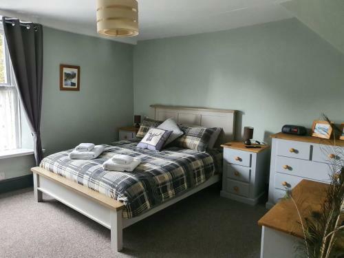 Waters Reach Holiday Cottage