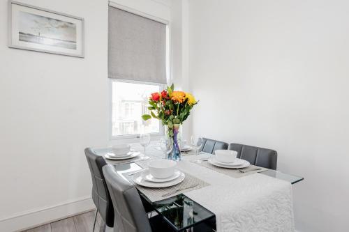 Open Luxury Contractor Apartment East London