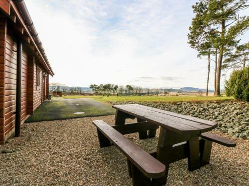 Oak Lodge