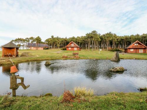 Oak Lodge
