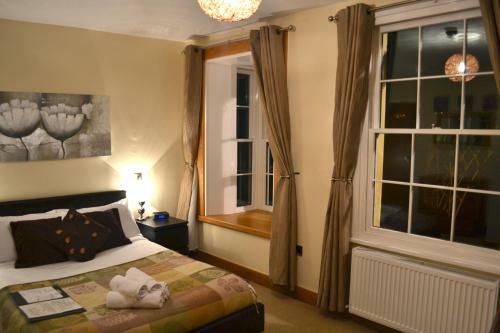 Hostal Bridge View Guest House