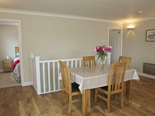 4 West Park Mews