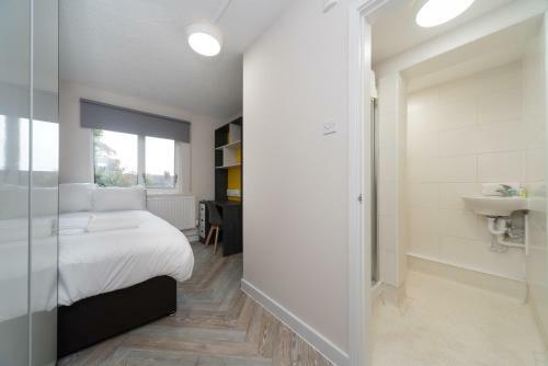 Apartamento Nice Ensuite Room - Good Area - Quick Links Central