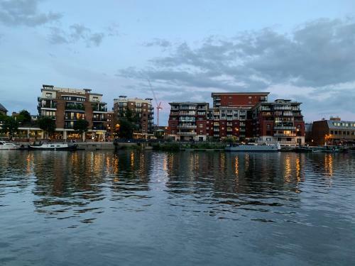Apartamento River View - Kingston