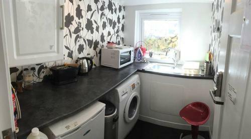 Hostal White Heather Hotel