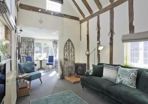 Lady Cottage
