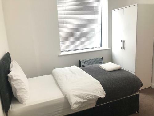 Showcase Apartments - Highcross House