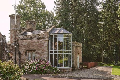 Albert Lodge