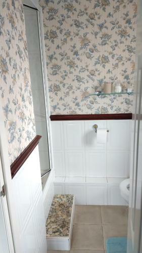 Hollingworth Lake Bed And Breakfast