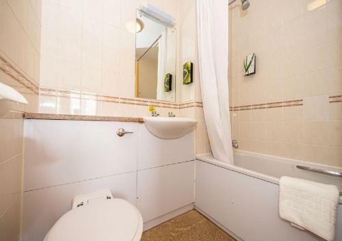 Hotel Stables Inn, Aintree