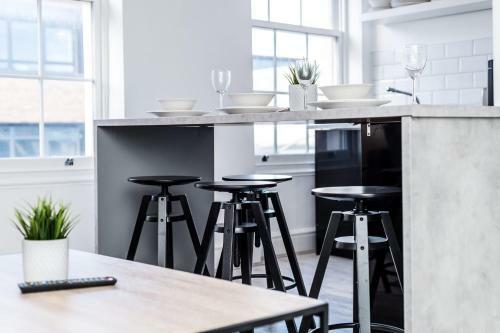 Duke St Townhouse Apartments