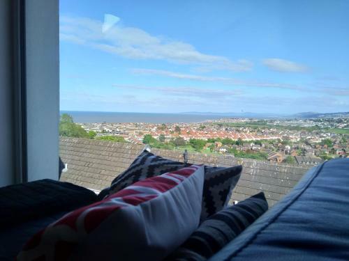 Detached House With Amazing Sea View By Llandudno