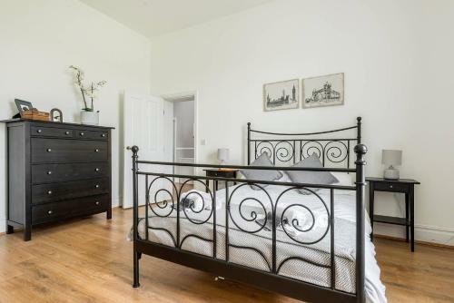 Peak Farmhouse