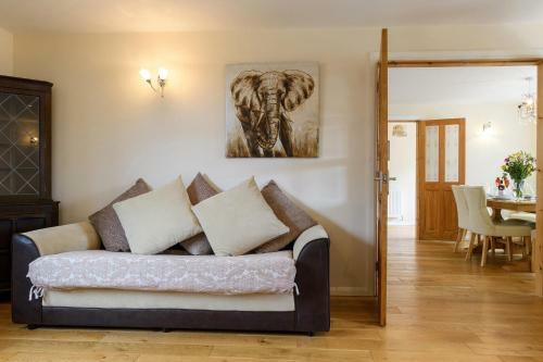 Abersant House - Sleeps 6 With Hot Tub
