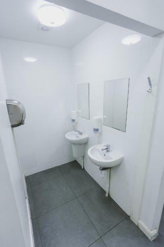 Via Limehouse Hostel