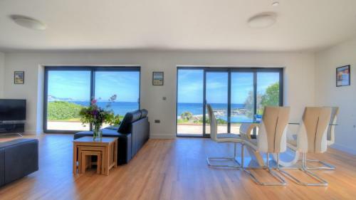 Harbour Heights Cottage