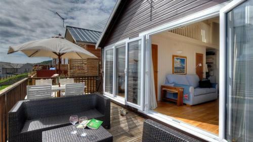 8 Bowling Green Chalets