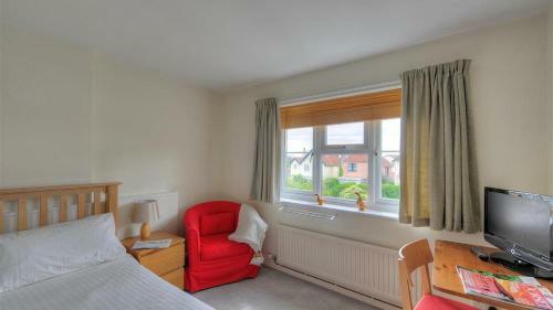1 Studley Gardens