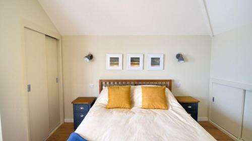 3 Beach Way House