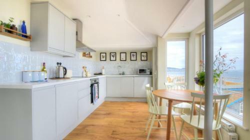 3 Beach Way House