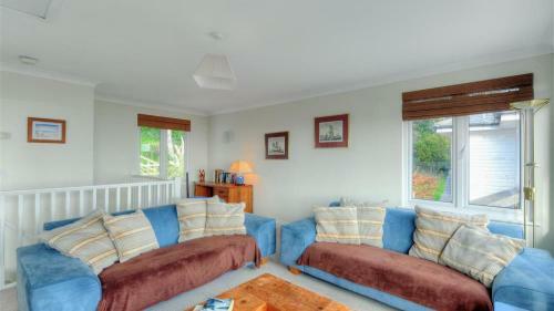 4 Coram Court
