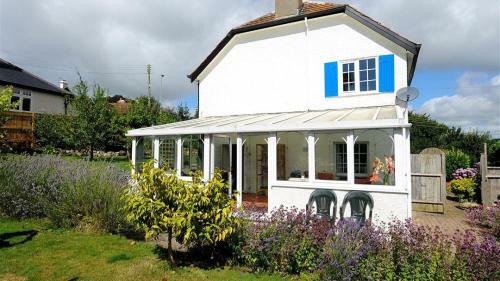 Corner Cottage