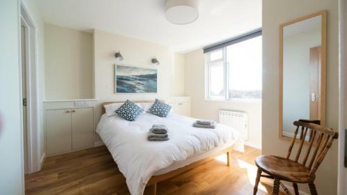 2 Beach Way House