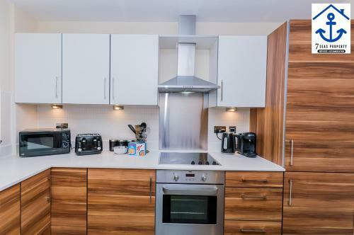 Luxury Apartment W Big Balcony Maidenhead