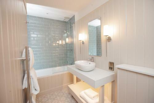 Hotel The Lion At Malpas