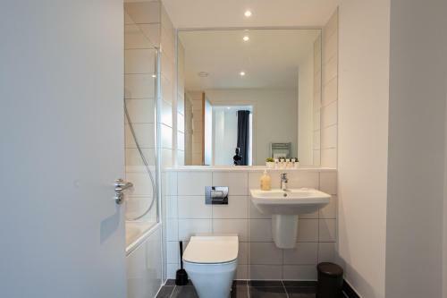 Spacious 2 Bed Apartment In Central Manchester