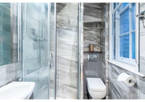 Modern Studios And Apartments, Manchester - Sk